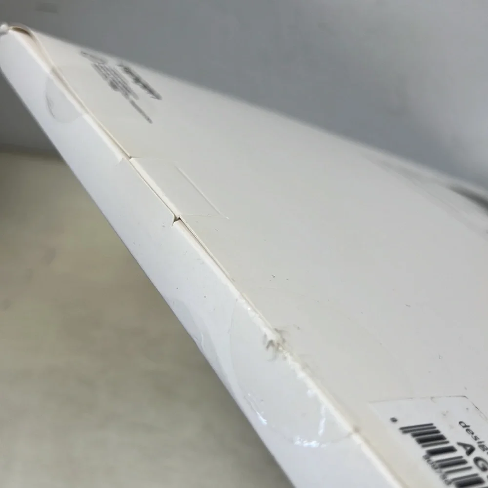 NIB/Sealed - Spigen Glas.tR EZ Fit iPad Pro 12.9